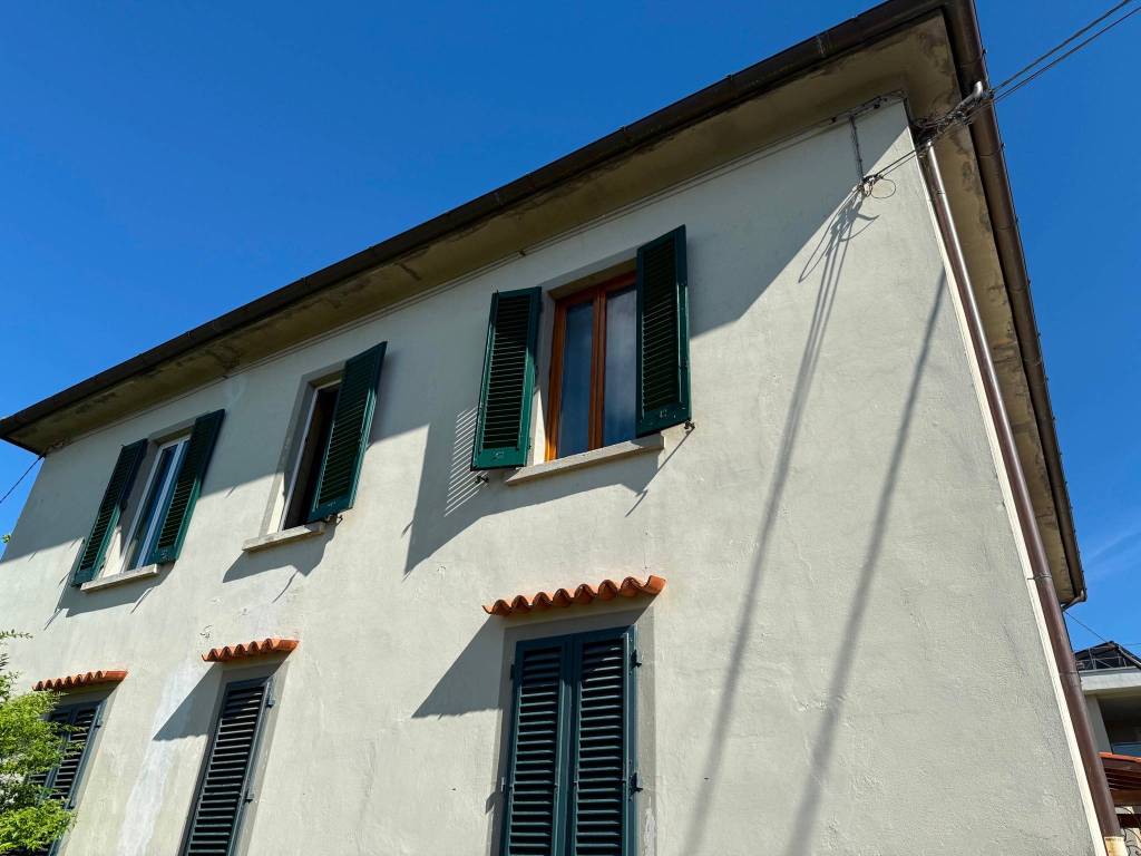 appartamento in vendita a Serravalle Pistoiese in zona Casalguidi