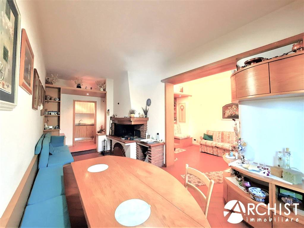 casa indipendente in vendita a Serravalle Pistoiese in zona Castellina