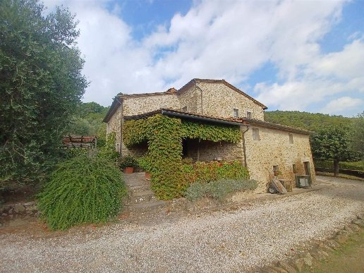 casa indipendente in vendita a Serravalle Pistoiese