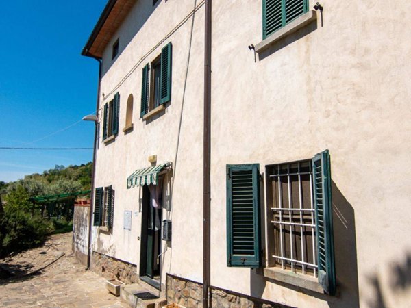 casa indipendente in vendita a Serravalle Pistoiese in zona Castellina