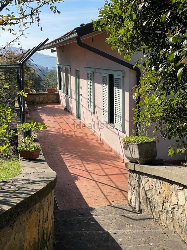 casa indipendente in vendita a Serravalle Pistoiese in zona Castellina