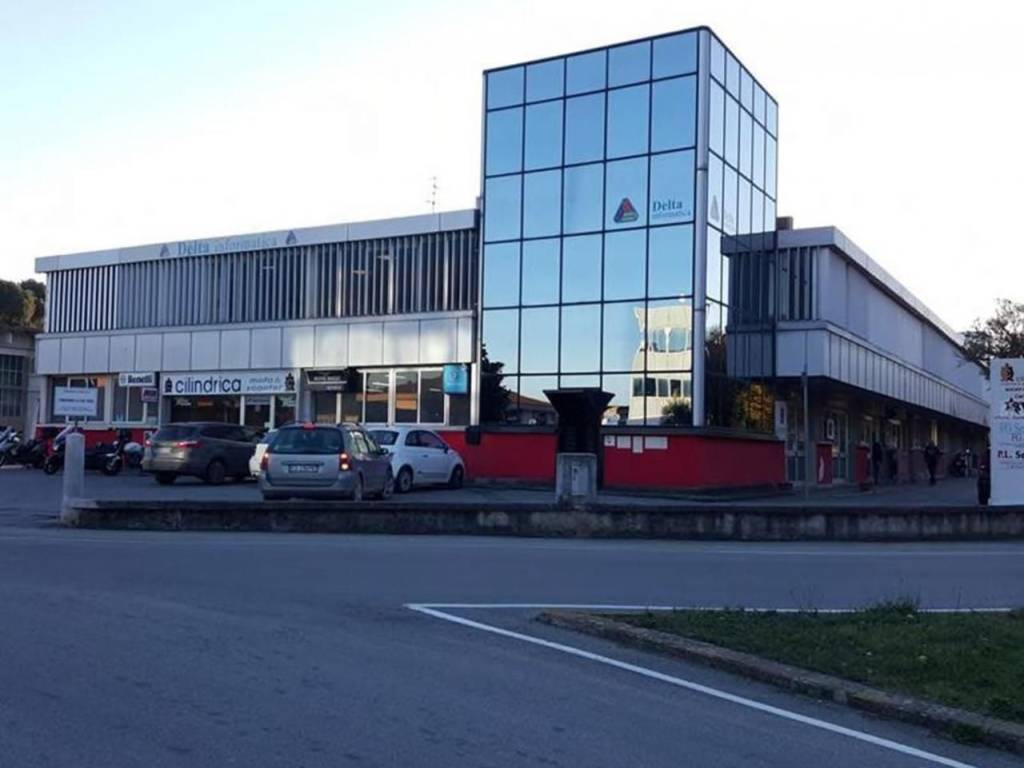 locale commerciale in vendita a Serravalle Pistoiese in zona Masotti