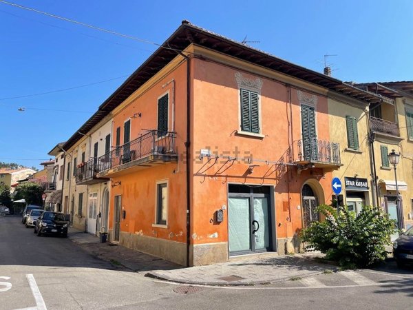 appartamento in vendita a Serravalle Pistoiese in zona Casalguidi