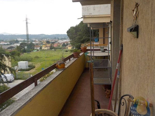 appartamento in vendita ad Uzzano in zona Santa Lucia