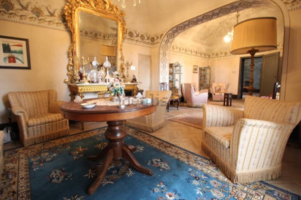 villa in vendita ad Uzzano