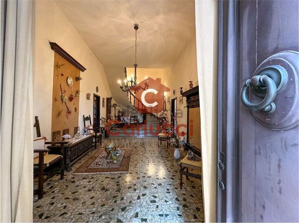 casa indipendente in vendita ad Uzzano in zona Santa Lucia