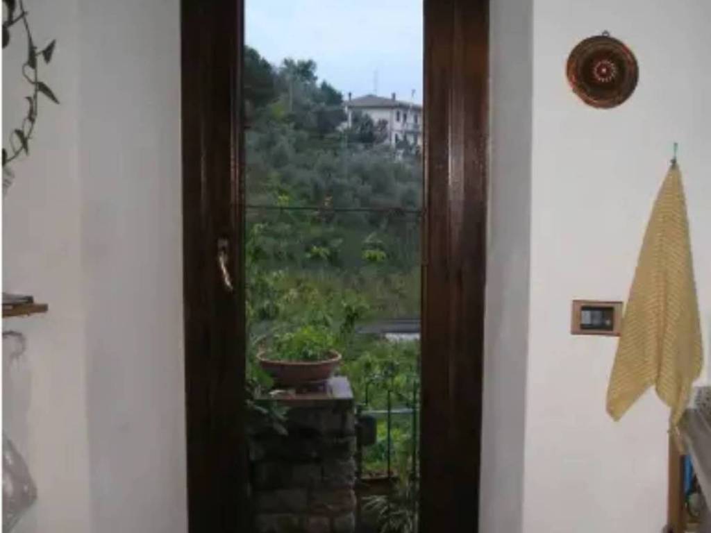casa indipendente in vendita ad Uzzano