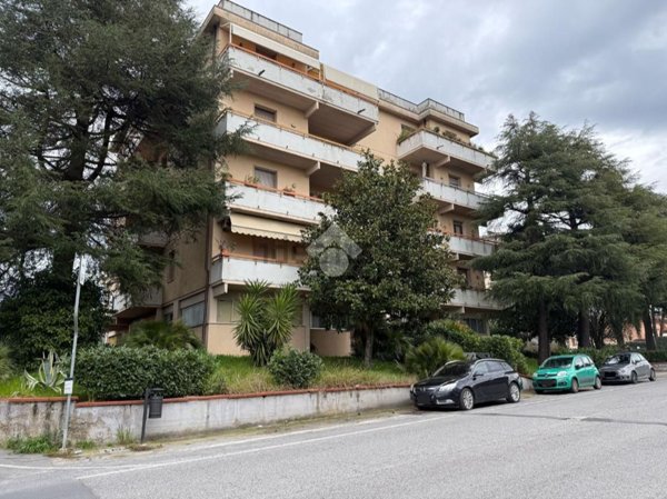 appartamento in vendita ad Uzzano in zona Santa Lucia