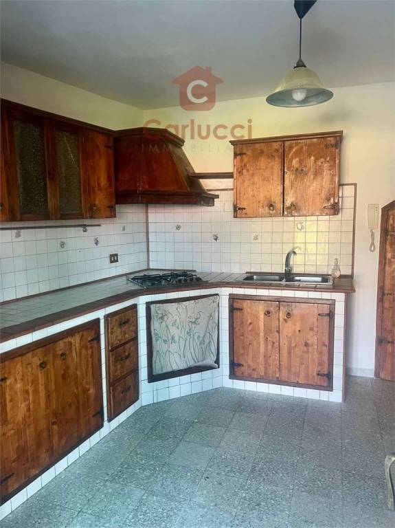casa indipendente in vendita ad Uzzano in zona Torricchio