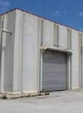 locale commerciale in vendita ad Uzzano in zona Santa Lucia