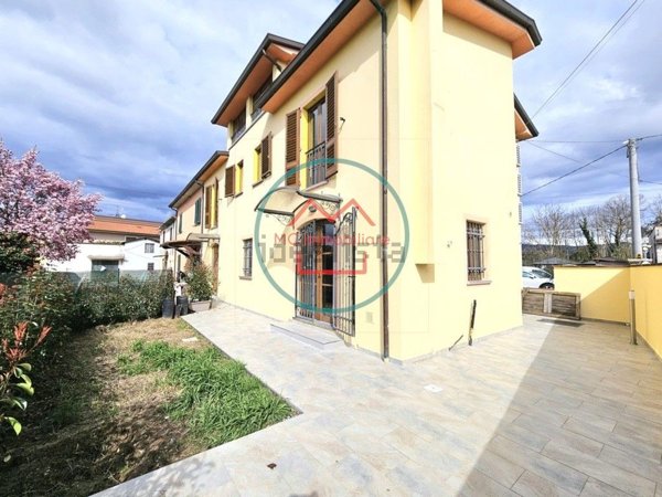 casa indipendente in vendita ad Uzzano