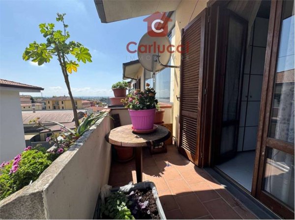 appartamento in vendita ad Uzzano in zona Santa Lucia
