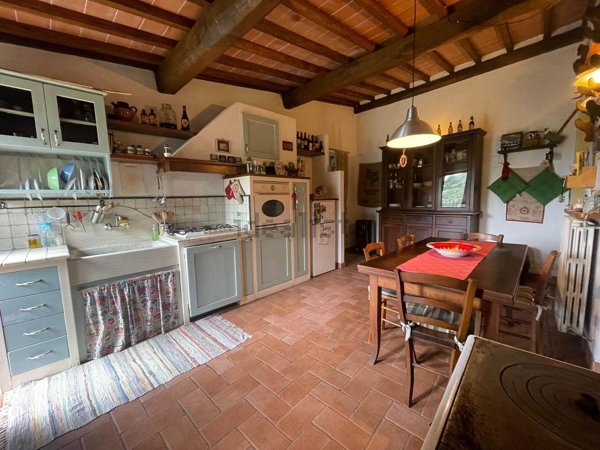 appartamento in vendita ad Uzzano