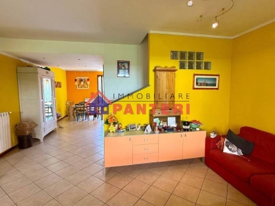 casa indipendente in vendita ad Uzzano