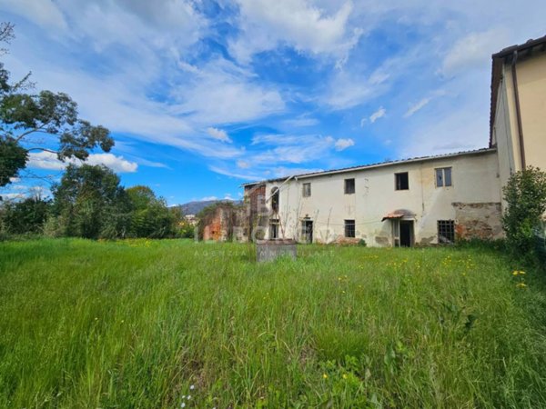 casa indipendente in vendita ad Uzzano