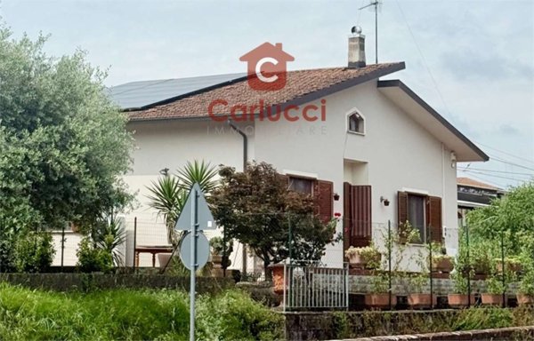 casa indipendente in vendita ad Uzzano