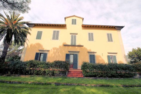 casa indipendente in vendita ad Uzzano in zona Santa Lucia