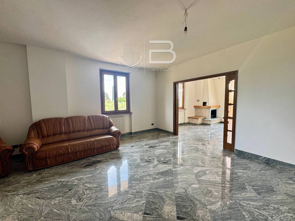 appartamento in vendita ad Uzzano