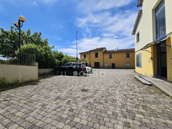ufficio in vendita ad Uzzano