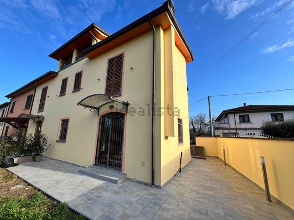 casa indipendente in vendita ad Uzzano