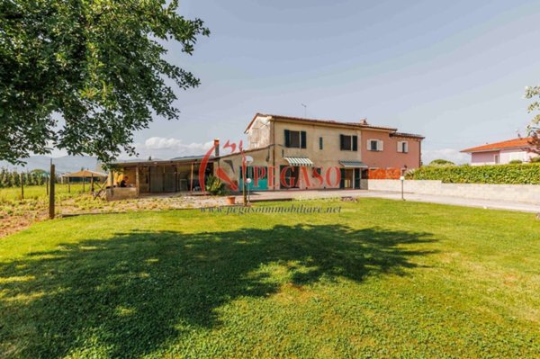 casa indipendente in vendita ad Uzzano