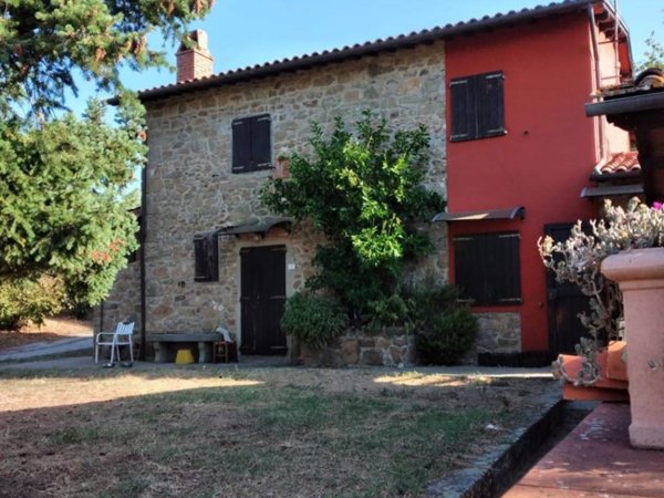 casa indipendente in vendita ad Uzzano