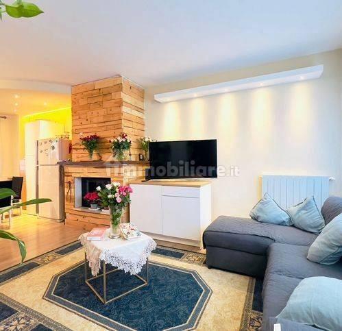 casa indipendente in vendita ad Uzzano in zona Forone