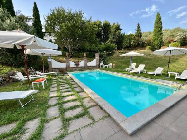 casa indipendente in vendita ad Uzzano