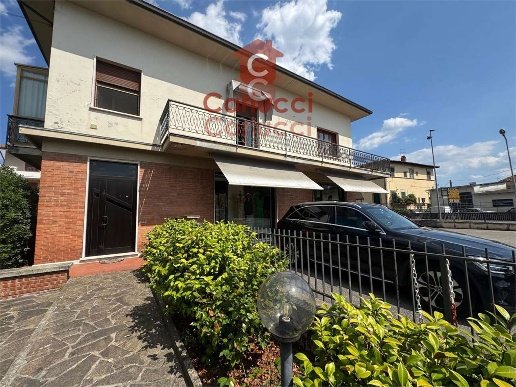 appartamento in vendita ad Uzzano in zona Santa Lucia