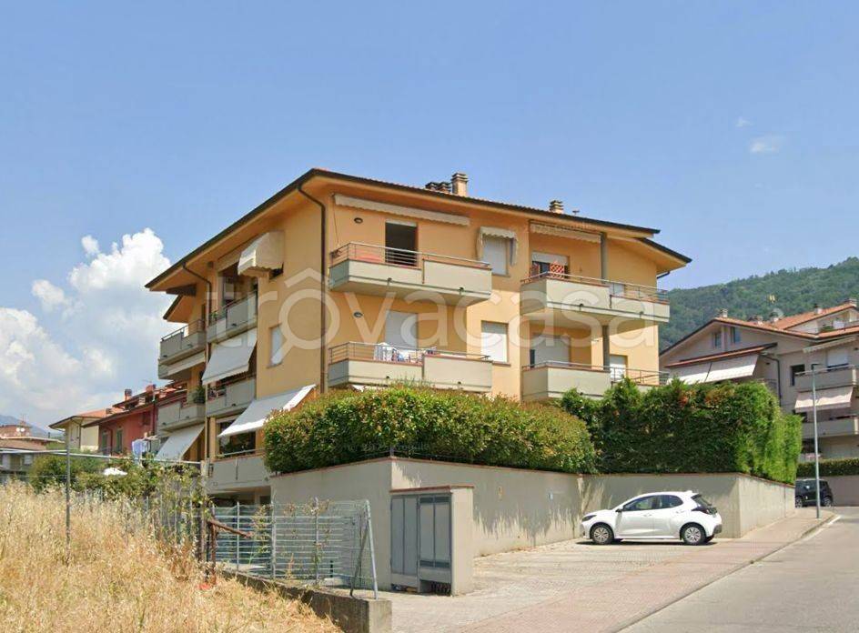 appartamento in vendita ad Uzzano