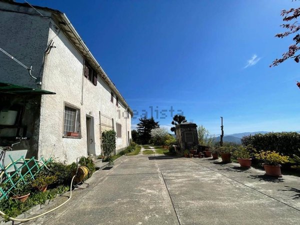 casale in vendita ad Uzzano