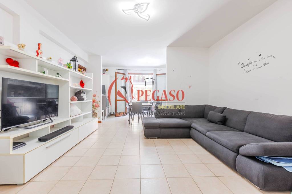 appartamento in vendita ad Uzzano in zona Santa Lucia