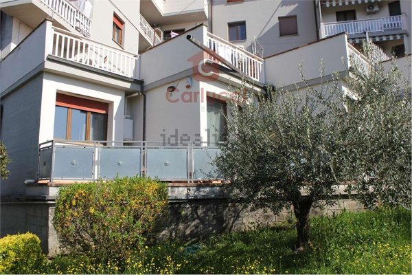 appartamento in vendita ad Uzzano