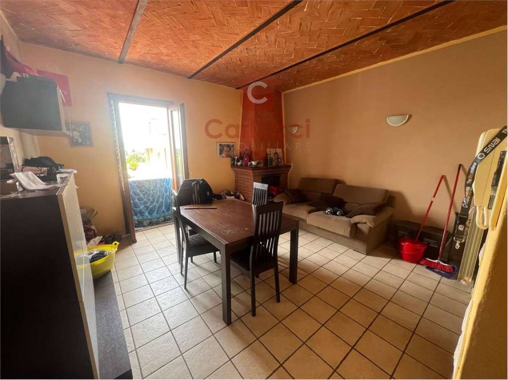 appartamento in vendita ad Uzzano in zona Santa Lucia