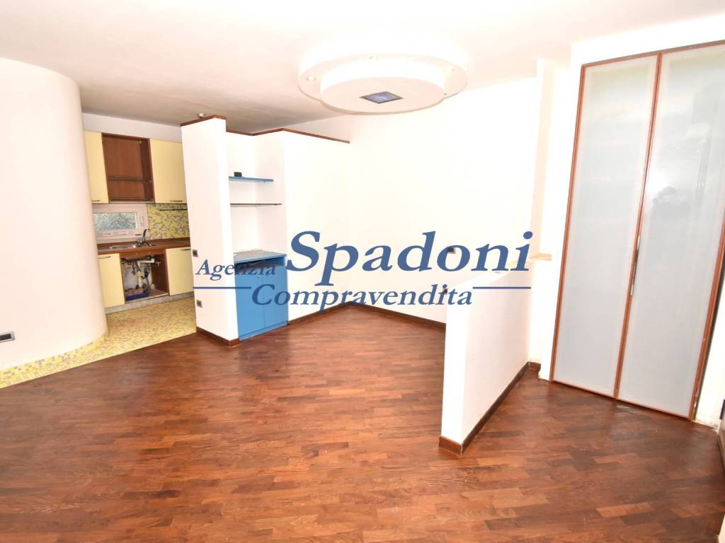 appartamento in vendita ad Uzzano in zona Santa Lucia