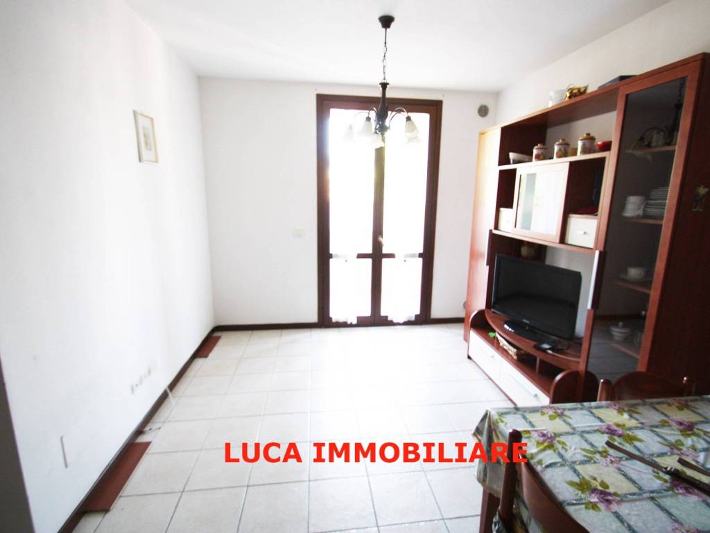 appartamento in vendita ad Uzzano in zona Santa Lucia