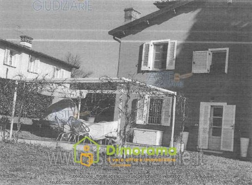 casa indipendente in vendita ad Uzzano in zona Forone