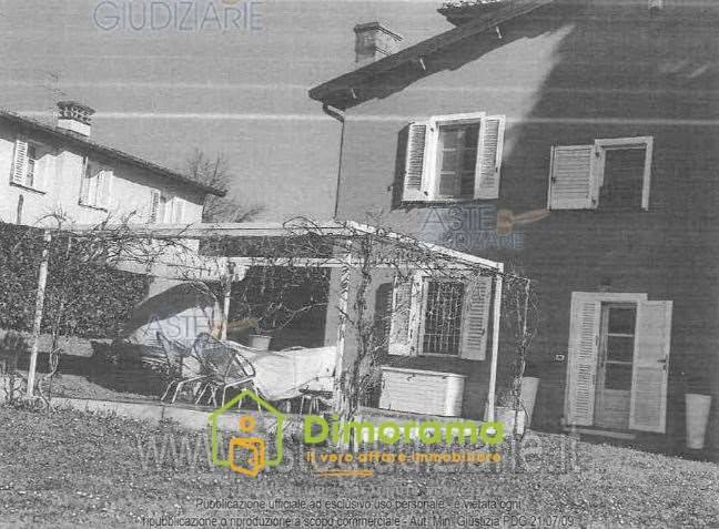 casa indipendente in vendita ad Uzzano in zona Forone