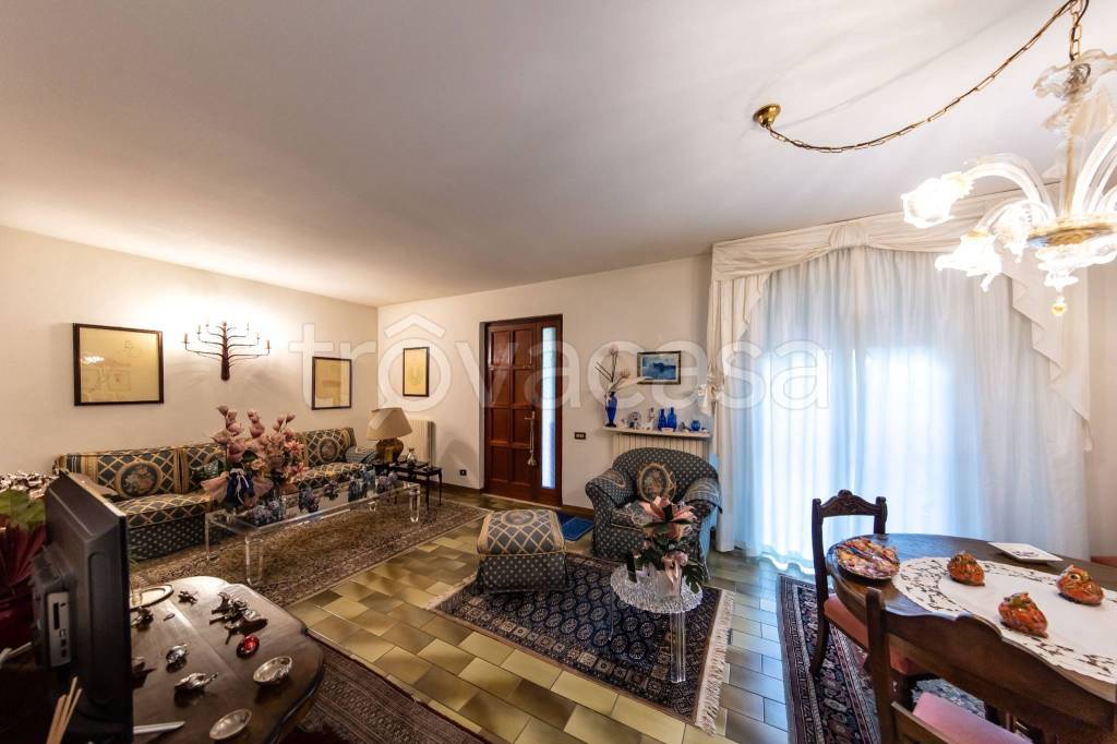 appartamento in vendita ad Uzzano