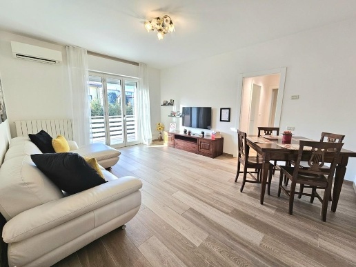 appartamento in vendita ad Uzzano in zona Santa Lucia