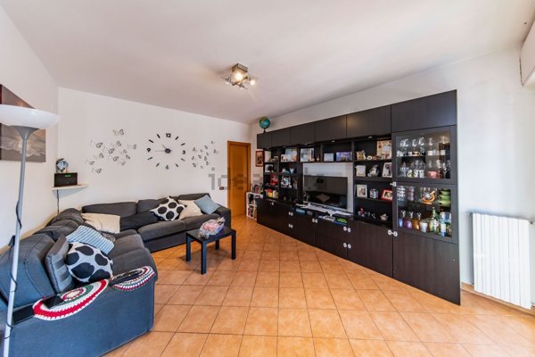 appartamento in vendita ad Uzzano