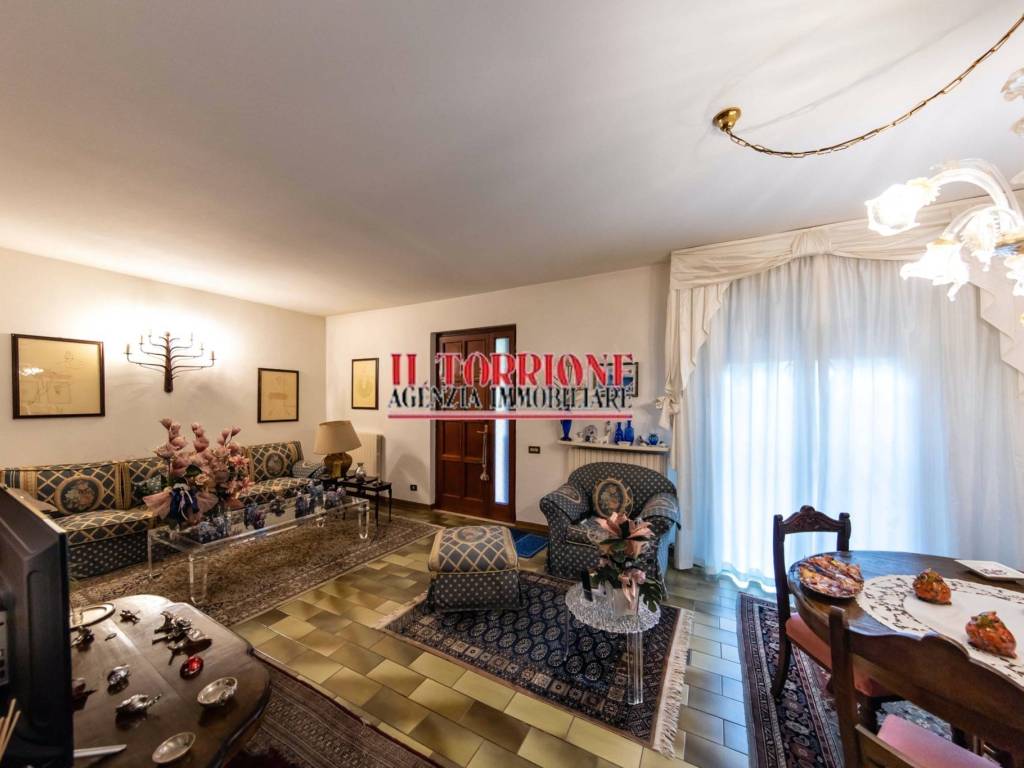 appartamento in vendita ad Uzzano