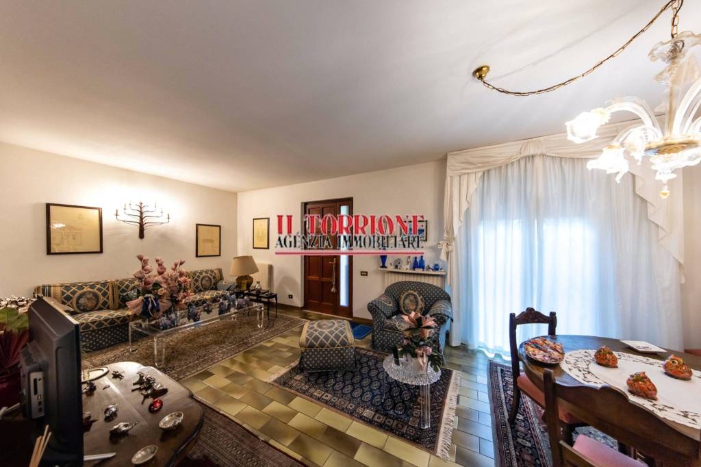 appartamento in vendita ad Uzzano