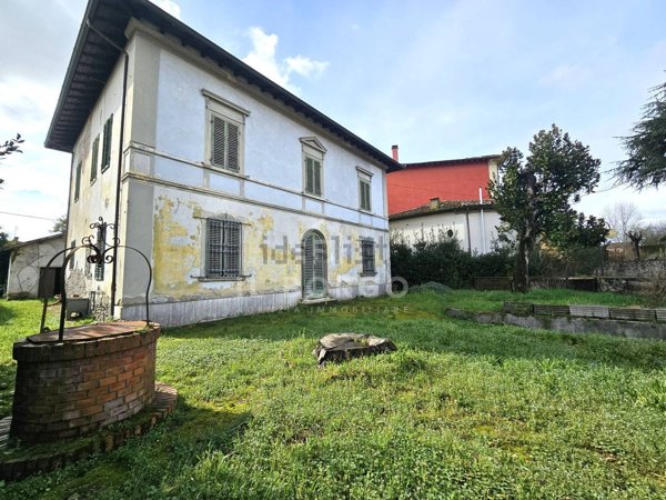 casa indipendente in vendita ad Uzzano