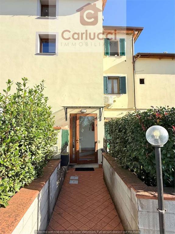 appartamento in vendita ad Uzzano in zona Santa Lucia