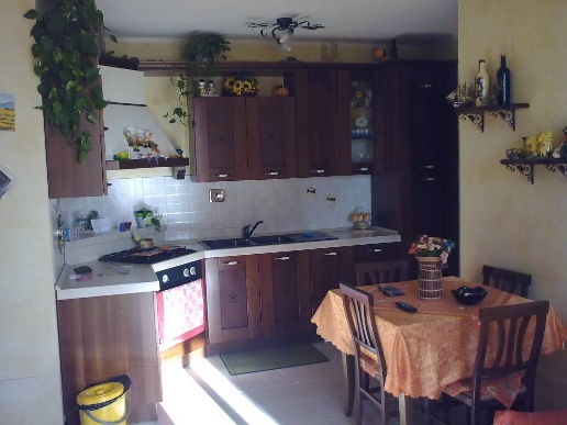 appartamento in vendita ad Uzzano in zona Santa Lucia