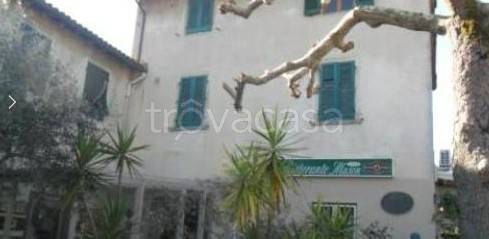 appartamento in vendita ad Uzzano in zona Santa Lucia