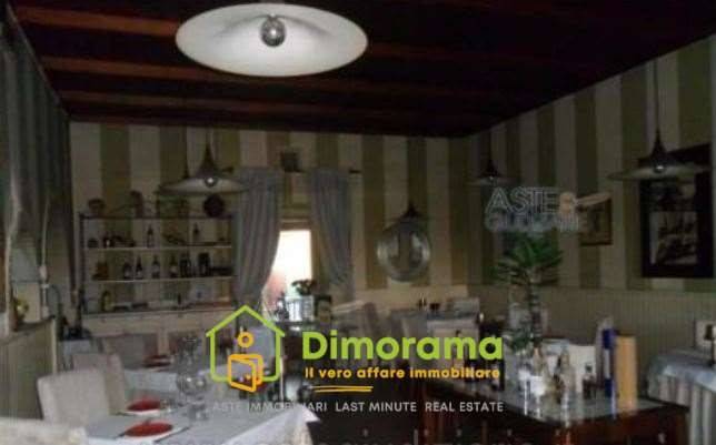 casa indipendente in vendita ad Uzzano in zona Santa Lucia