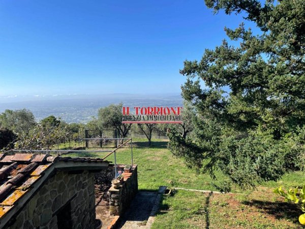 casa indipendente in vendita ad Uzzano