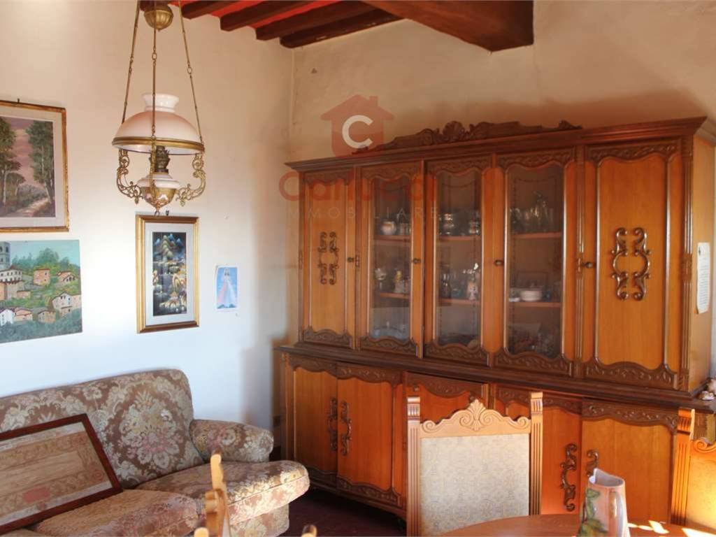 casa indipendente in vendita ad Uzzano
